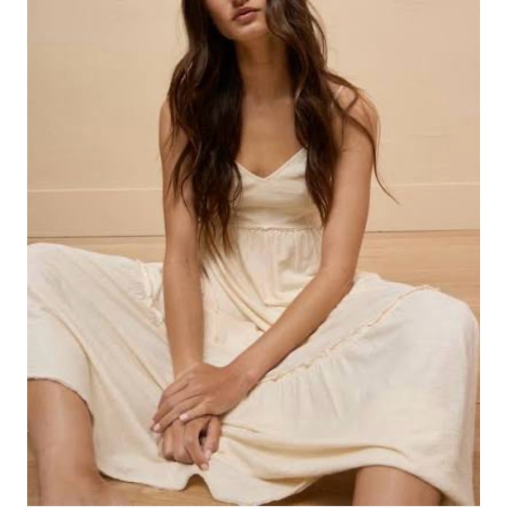 AE V-Neck Knit Midi Dress in Cream